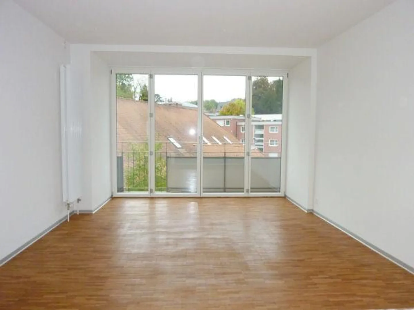 Moderne Wohnung am Eigerplatz - Foto 4 von 8