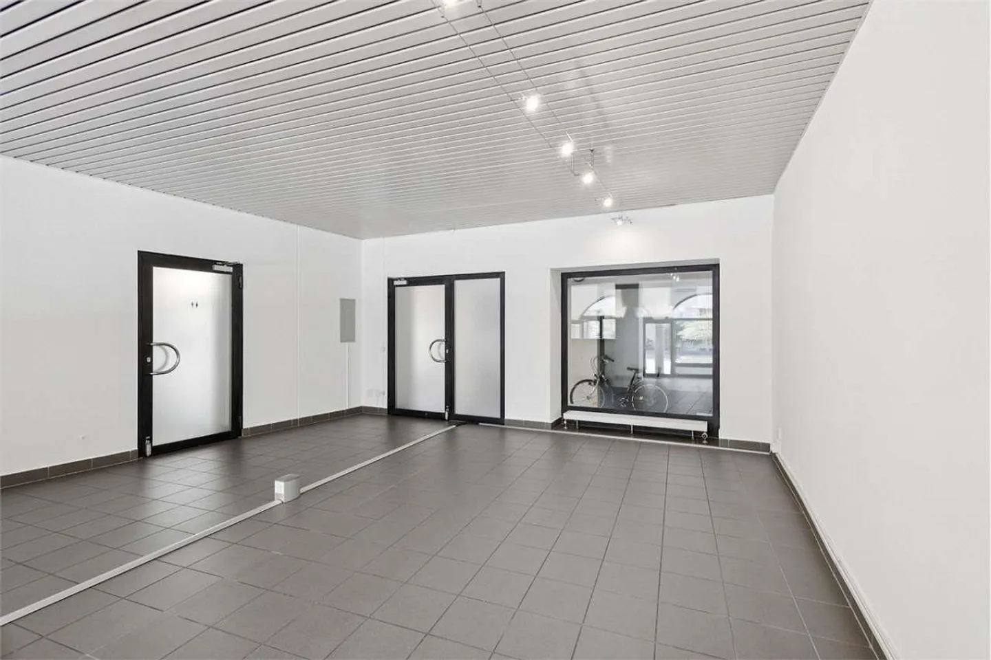 Spazio commerciale esclusivo a Bellinzona - Foto 4 di 8