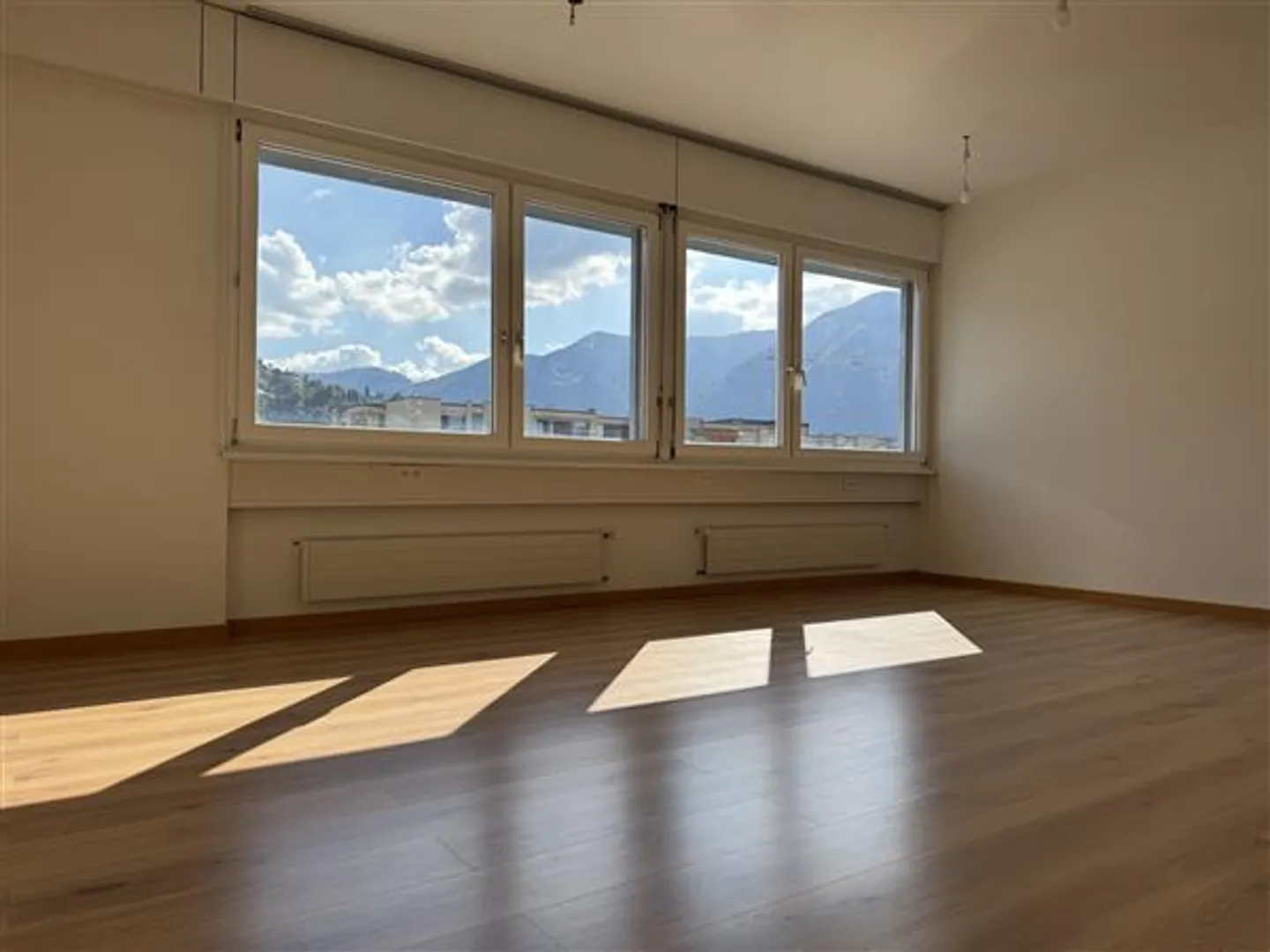 Lugano: Appartamento 3.5 locali - Foto 3 di 10
