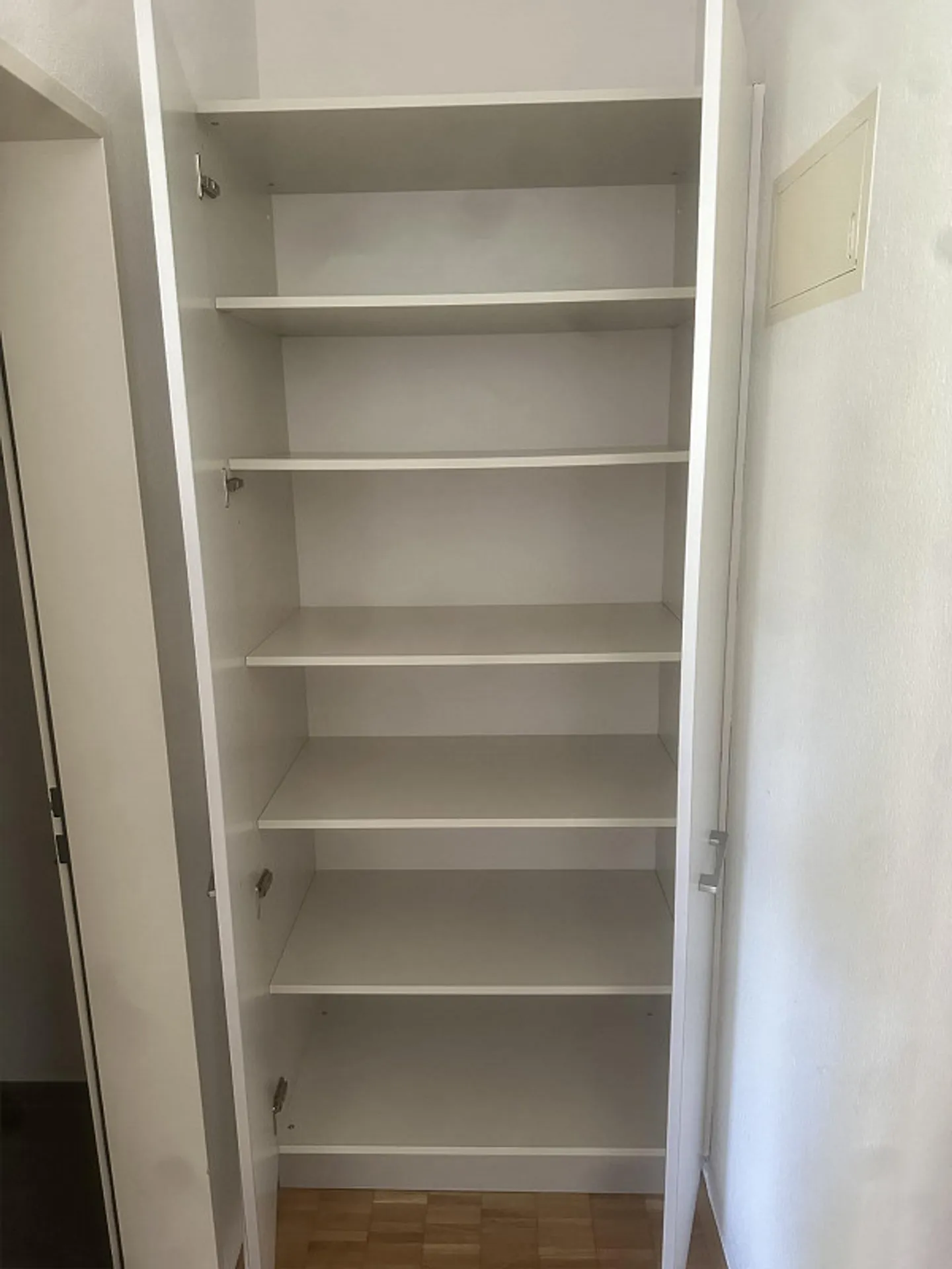 Helles Studio mit Balkon - Foto 9 von 10