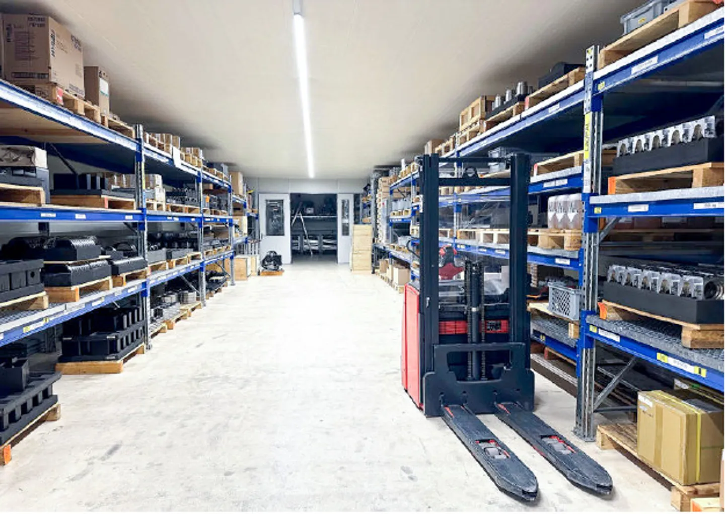 ALTO STANDARD IN UNA POSIZIONE CENTRALE - Foto 5 di 8