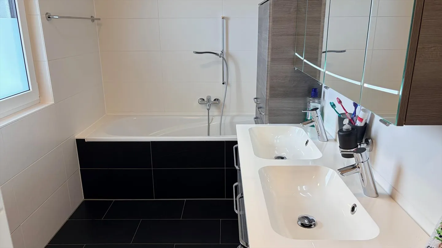 Chabrey - Magnificent Familienhaus - Foto 19 von 24