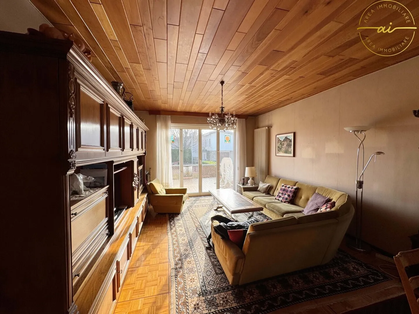 VILLA SPACIEUSE DE 8 PIÈCES AVEC JARDIN PRIVÉ À COLDRERIO - Photo 5 sur 7