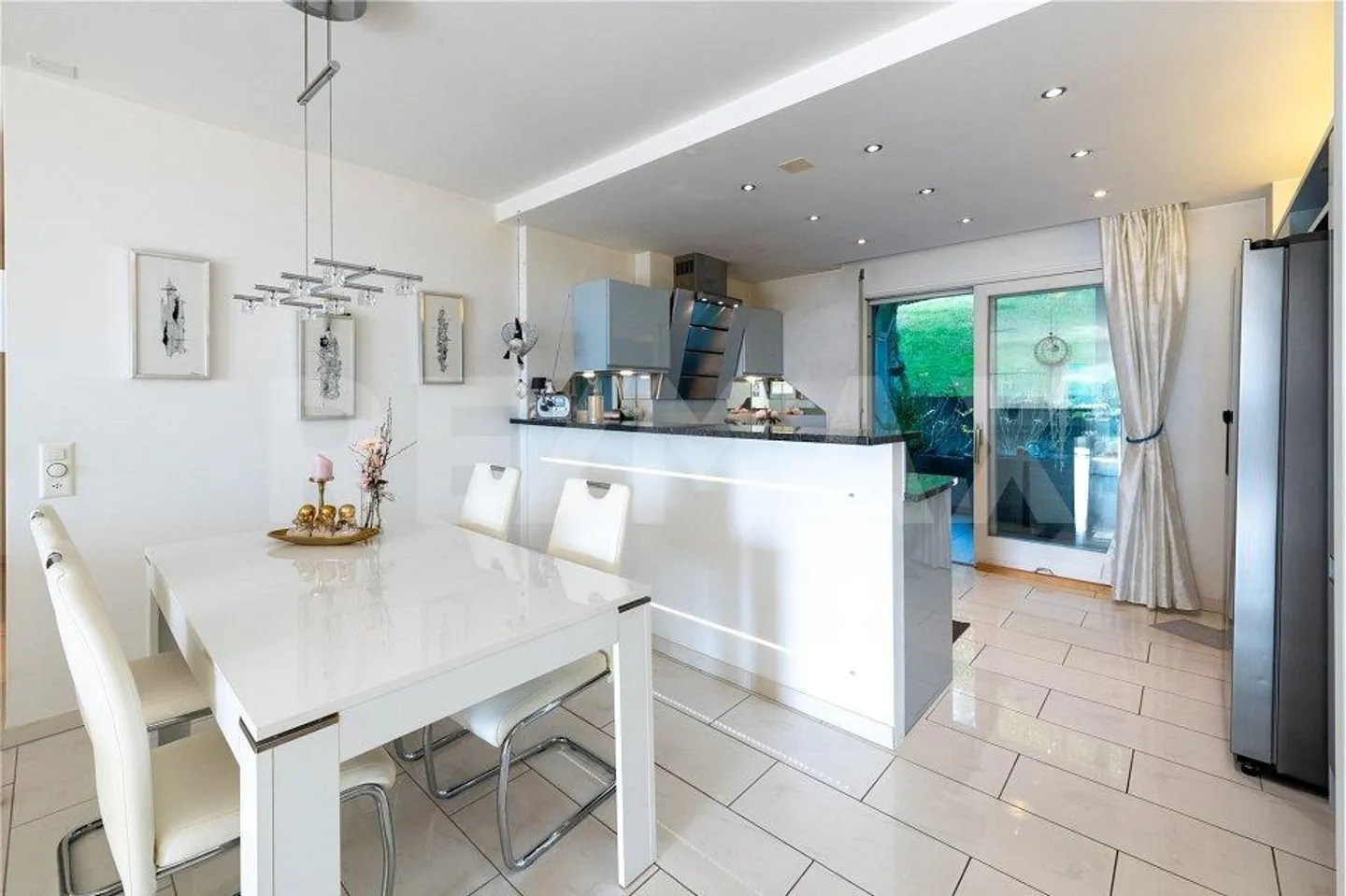 Wohnung mit Seeblick - Foto 3 von 13