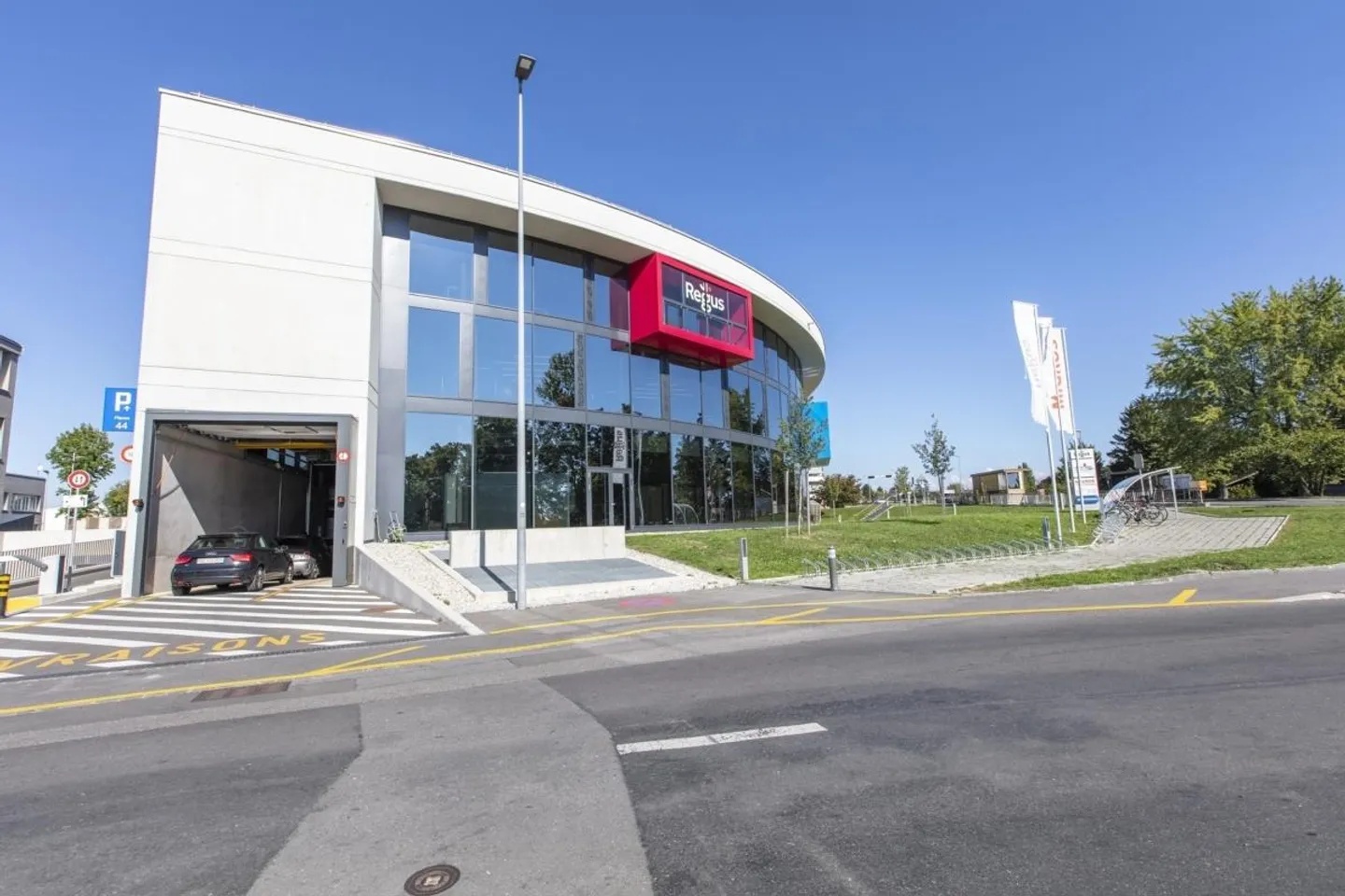 Spazio ufficio privato per 3 persone presso Regus Morges - Foto 2 di 9