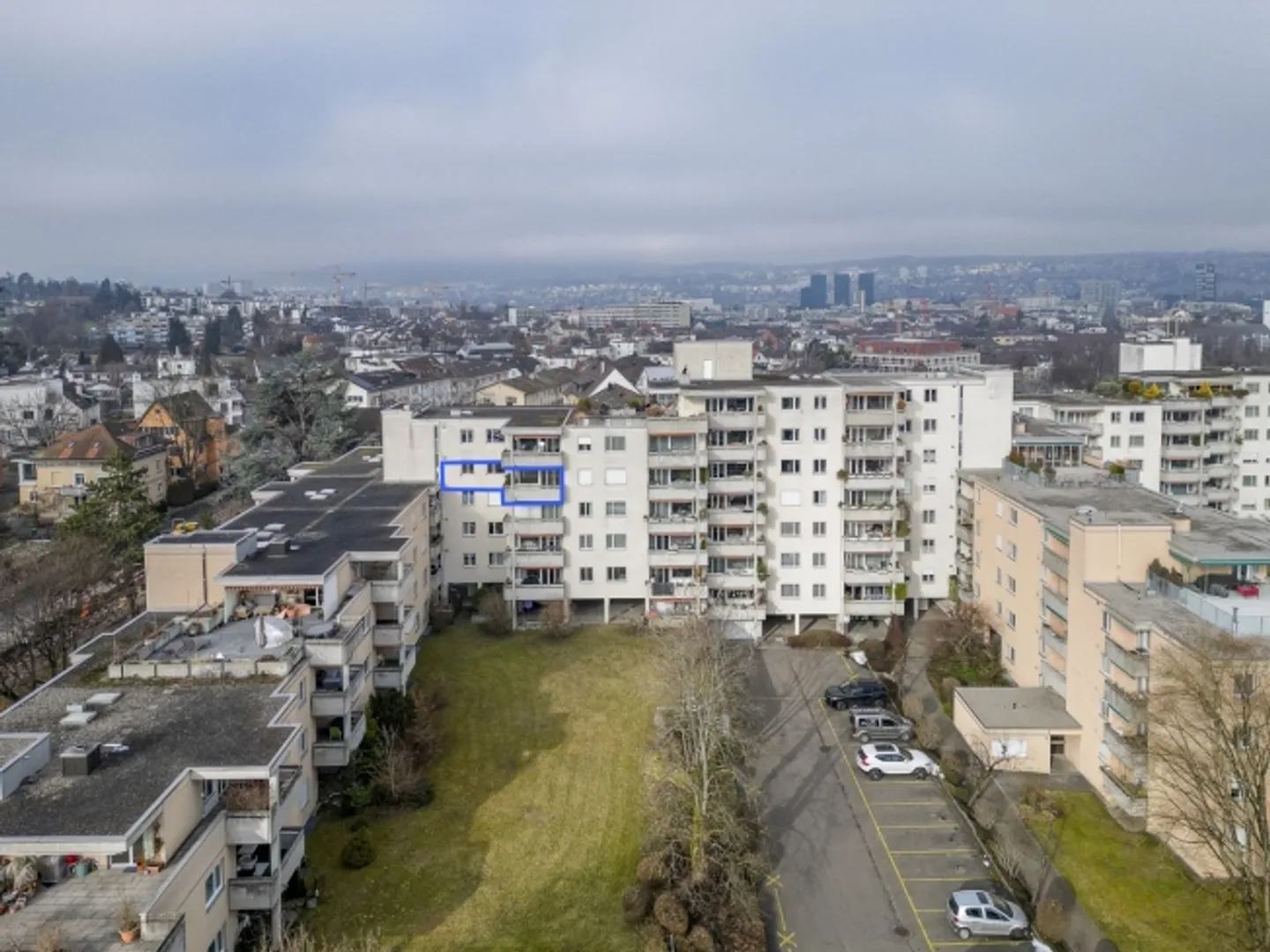 2.5-room apartment on the 4th floor - Photo 8 of 9