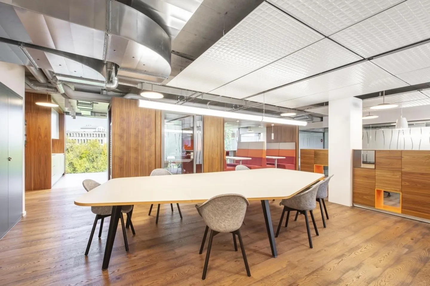 Spazio ufficio privato per 3 persone presso Regus Morges - Foto 7 di 9