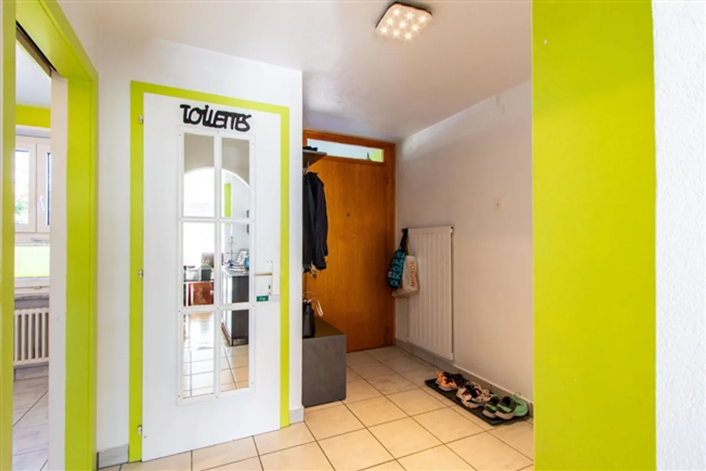 Casa a schiera di 3,5 stanze con potenziale e vista sul verde - Foto 8 di 17