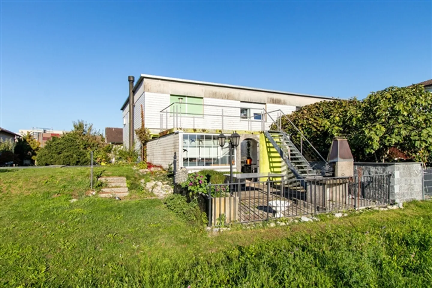 Casa a schiera di 3,5 stanze con potenziale e vista sul verde - Foto 1 di 17