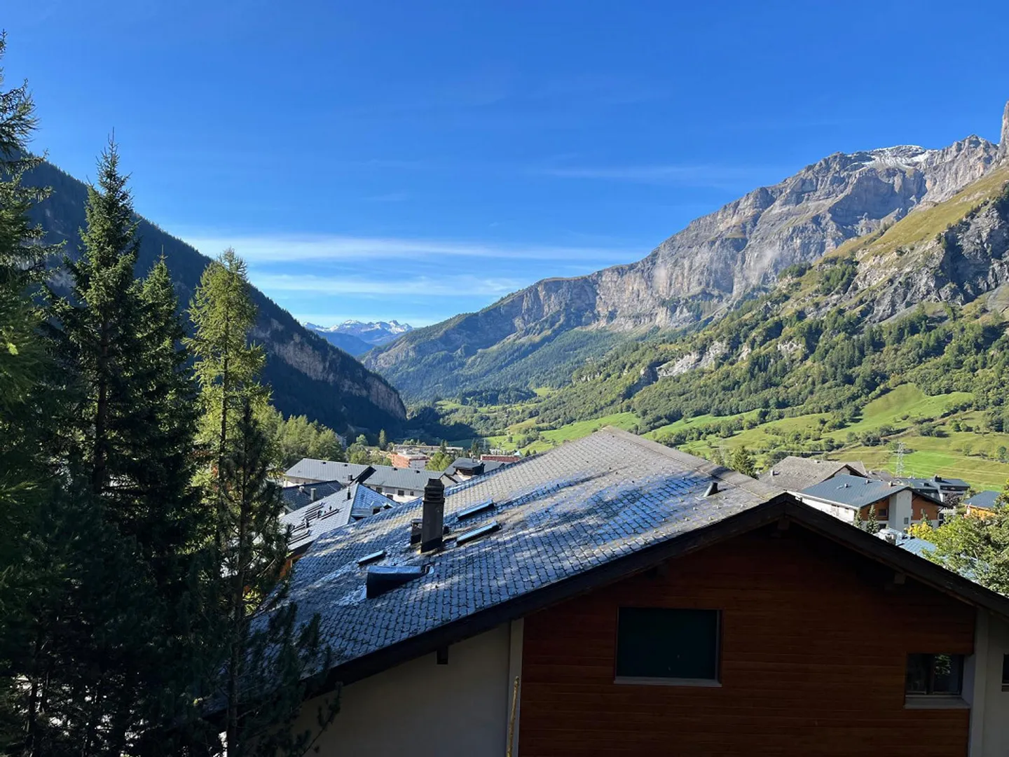 For Sale Apartment with View and Parking Space - Photo 3 of 8