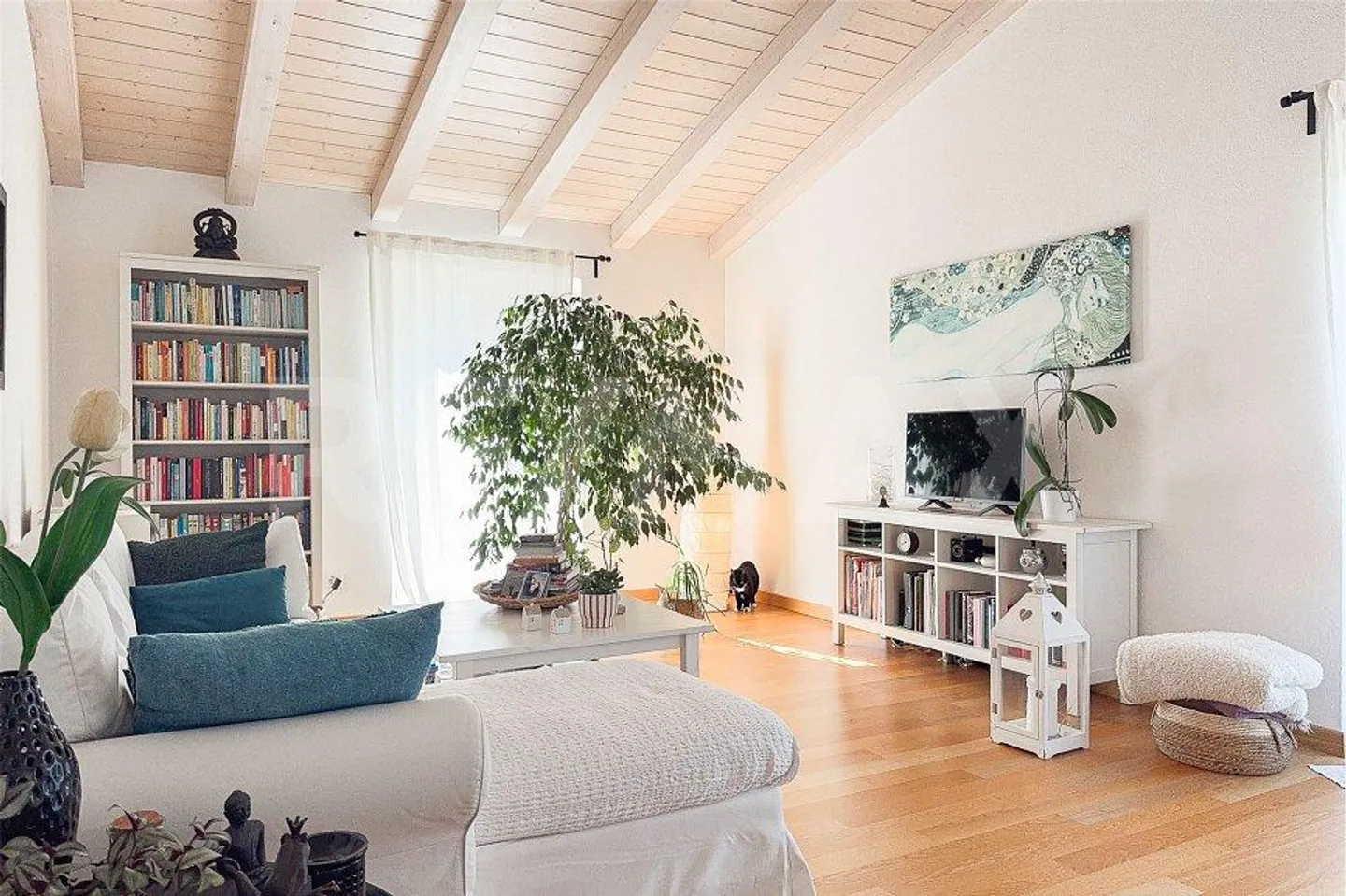 Casa bifamiliare ristrutturata - Foto 6 di 12