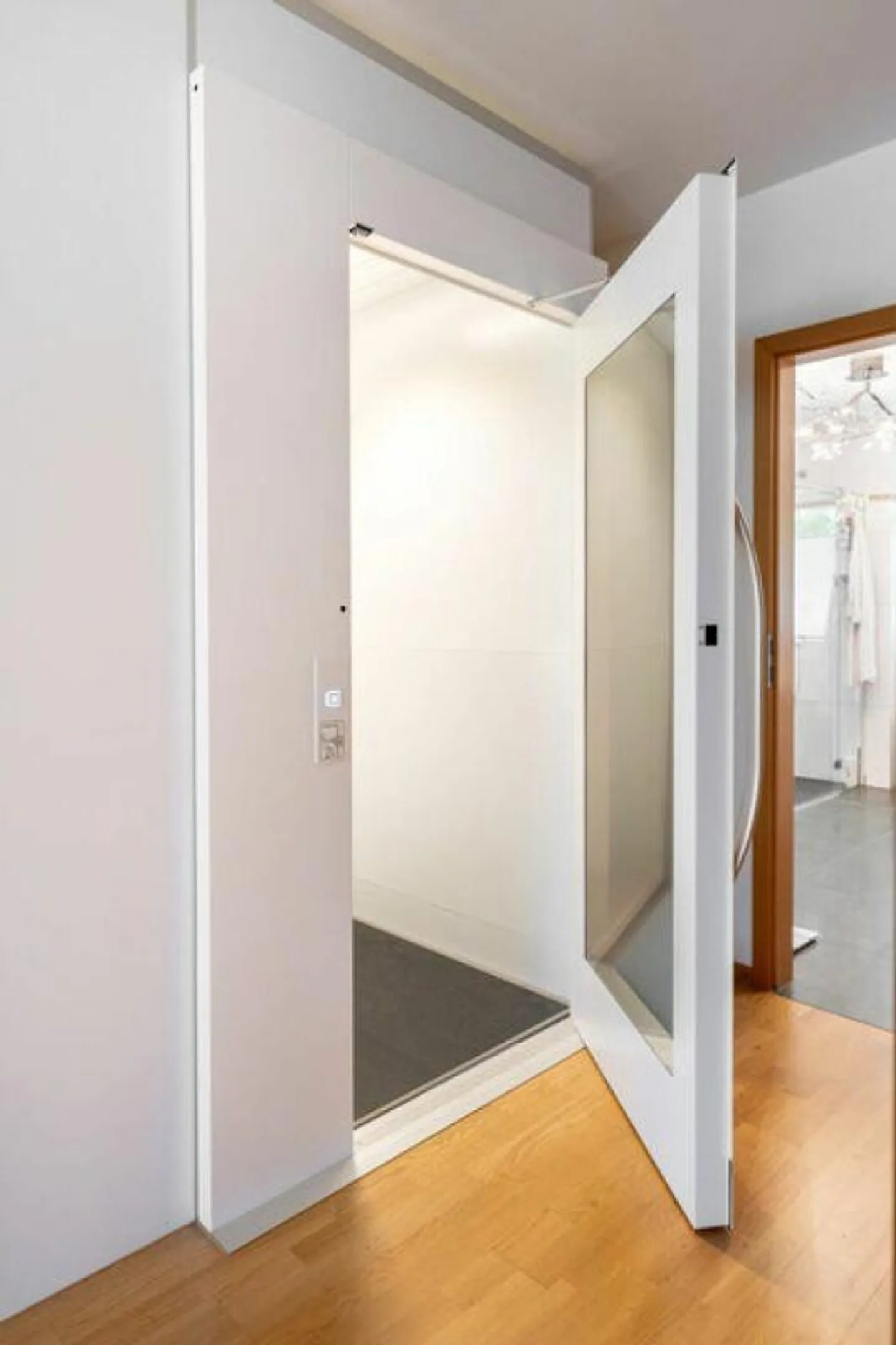 Casa unifamiliare moderna con standard Minergie-P, impianto fotovoltaico e giardino spazioso - Foto 21 di 23