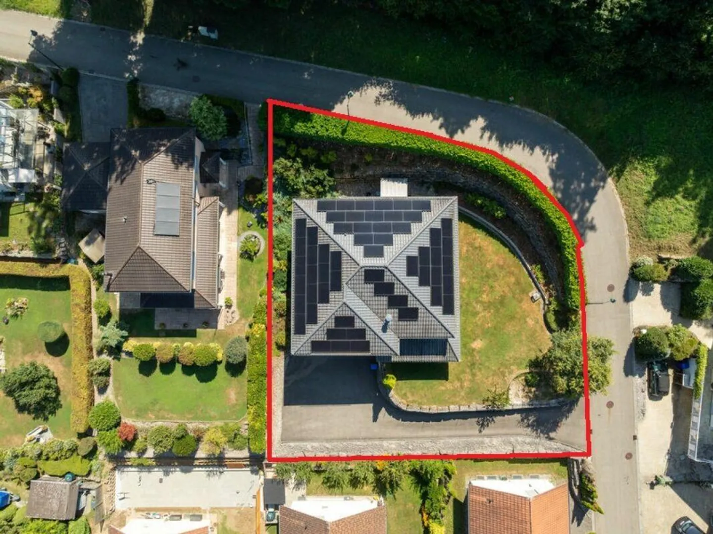 Casa unifamiliare moderna con standard Minergie-P, impianto fotovoltaico e giardino spazioso - Foto 22 di 23