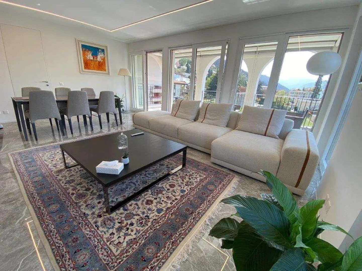 COLLINA D'ORO: ELEGANTE 3,5 ZIMMER IN VILLA MIT POOL - Foto 5 von 13