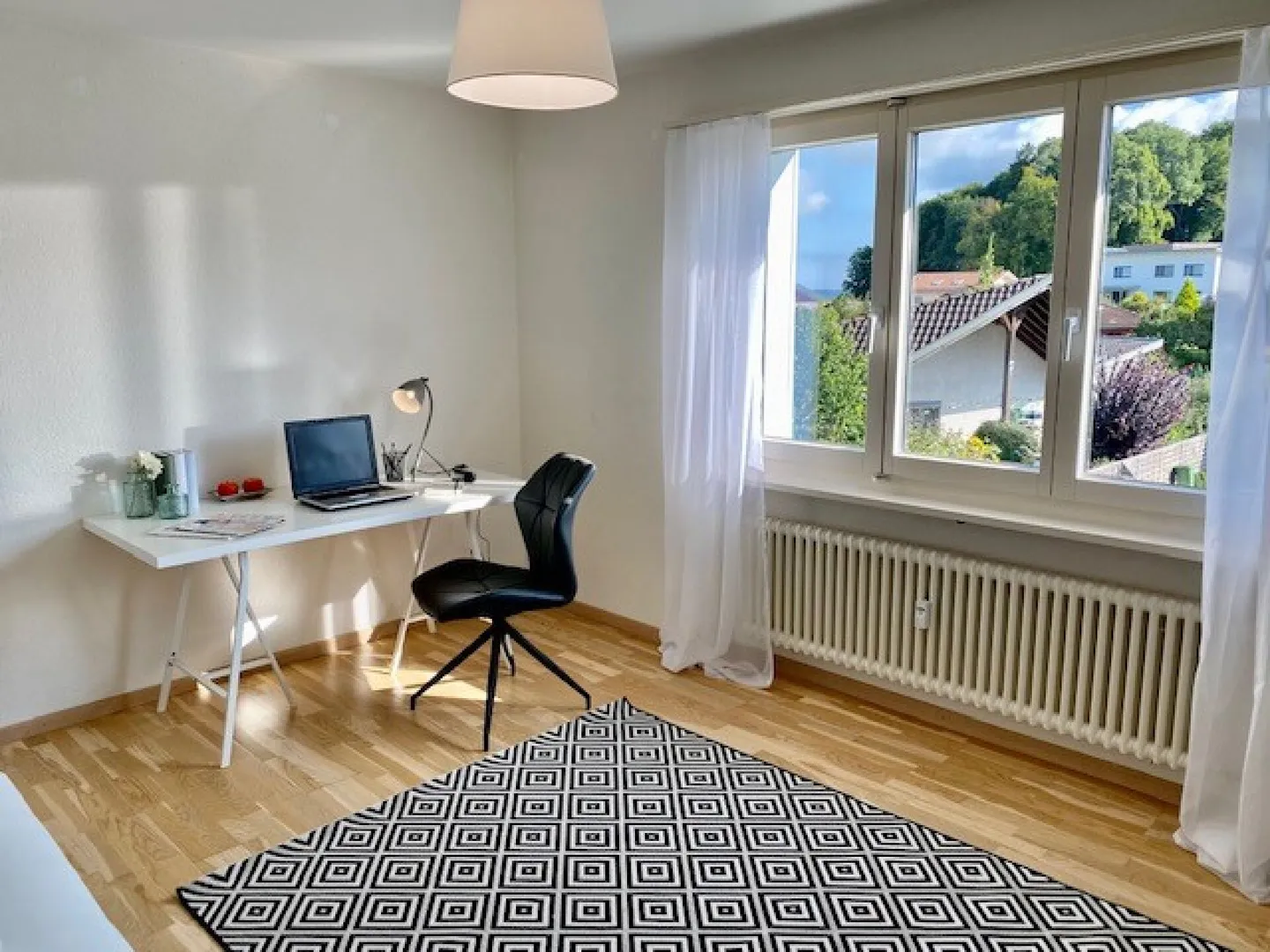 Contemporaneo, accogliente, nel verde - Appartamento 3 locali con carattere - Foto 4 di 7