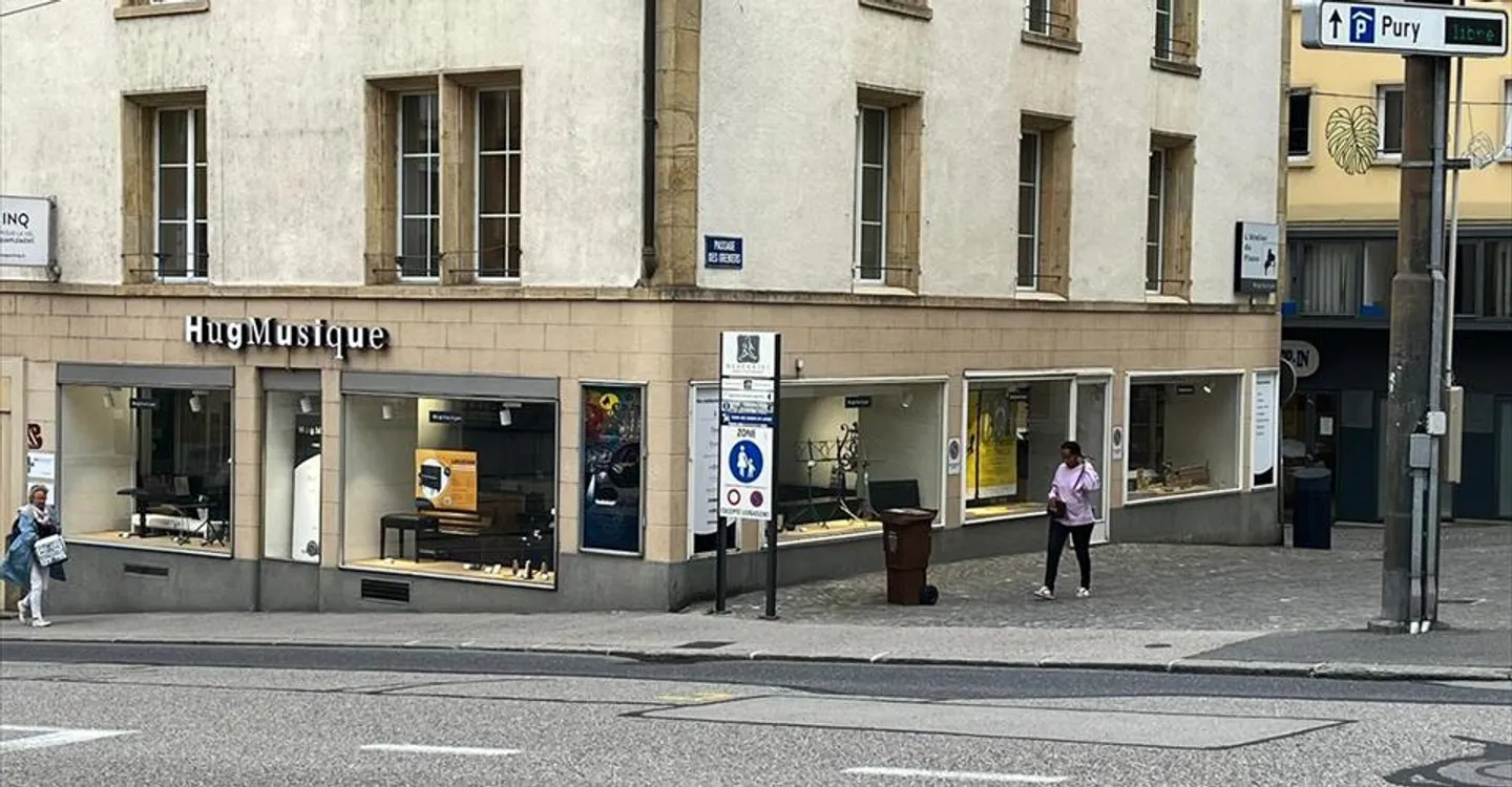 Mischgenutztes Gebäude mieten - Foto 2 von 10