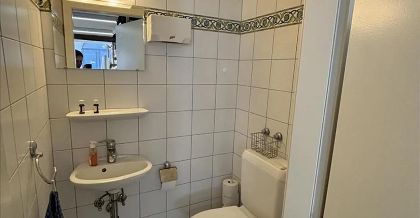 Mischgenutztes Gebäude mieten - Foto 3 von 10