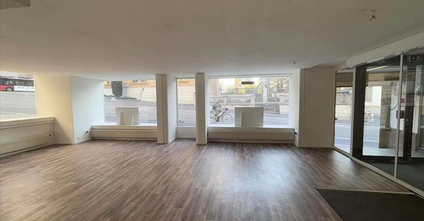 Mischgenutztes Gebäude mieten - Foto 10 von 10