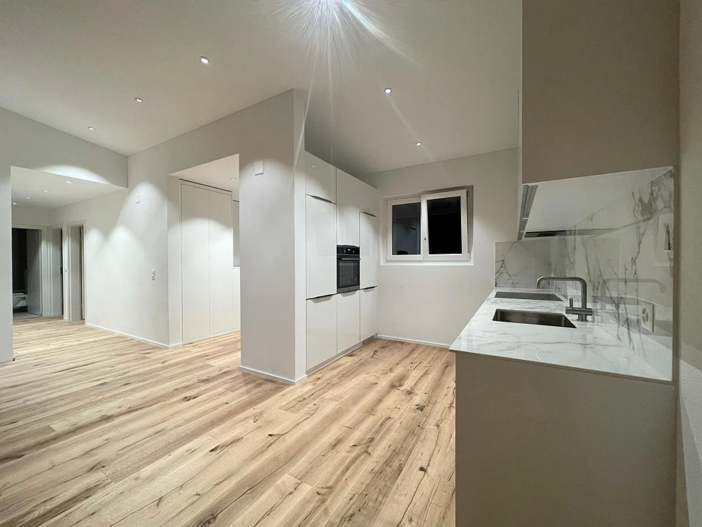 Wunderschönes und modernes Einfamilienhaus - Foto 1 von 17