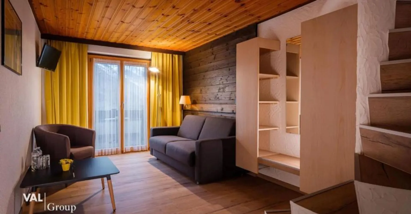 Hôtel supérieur incluant un projet de développement sur un total de 6 000 m2 - Photo 10 sur 11