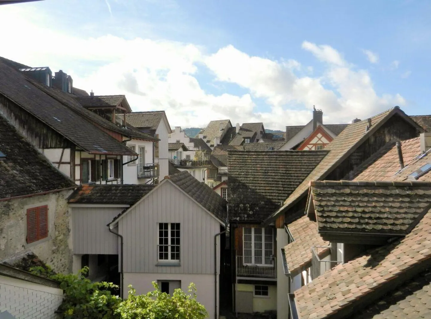 Appartement de 5,5 pièces dans la vieille ville avec terrasse ensoleillée - Photo 1 sur 9