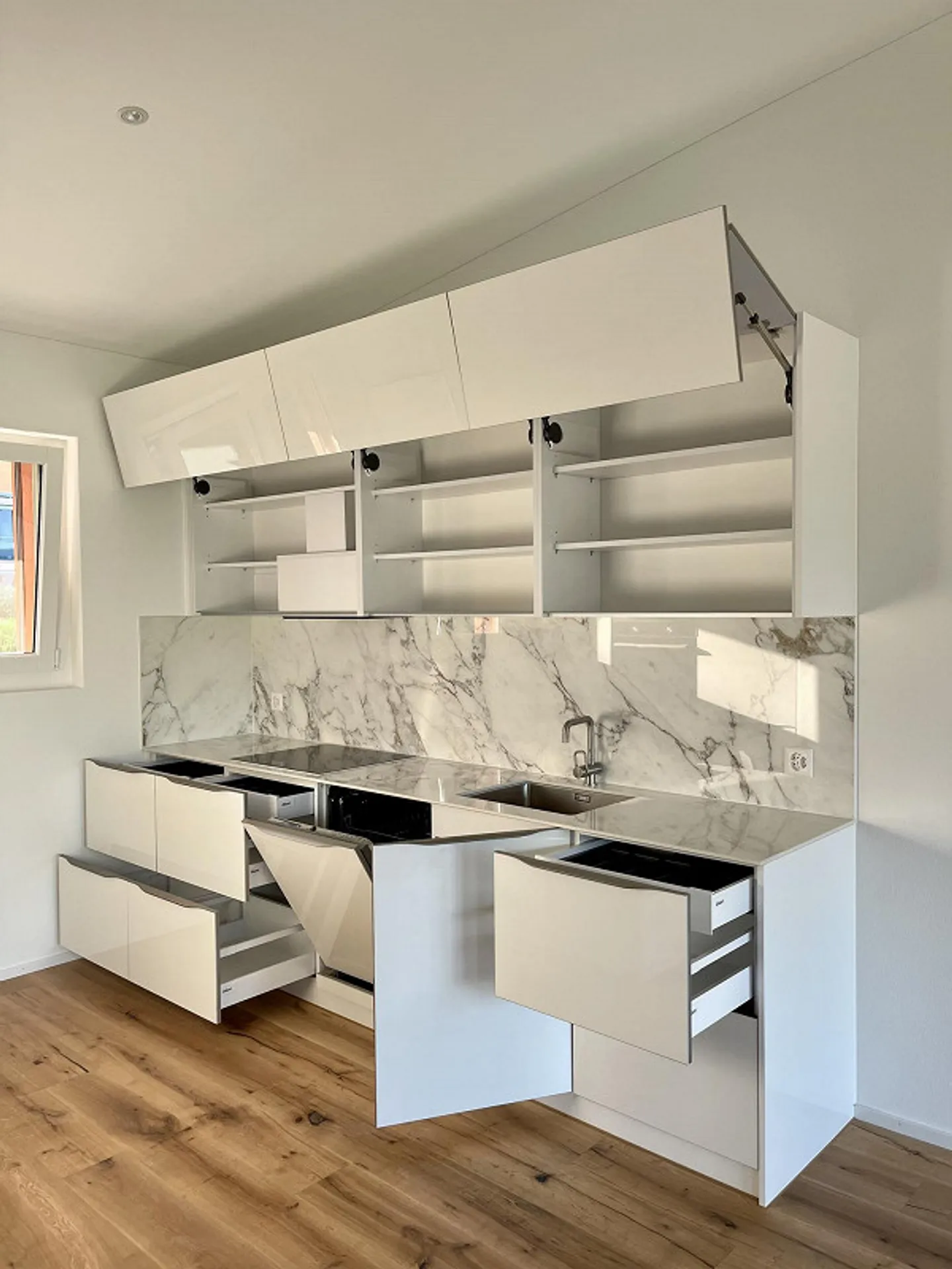 Wunderschönes und modernes Einfamilienhaus - Foto 5 von 17