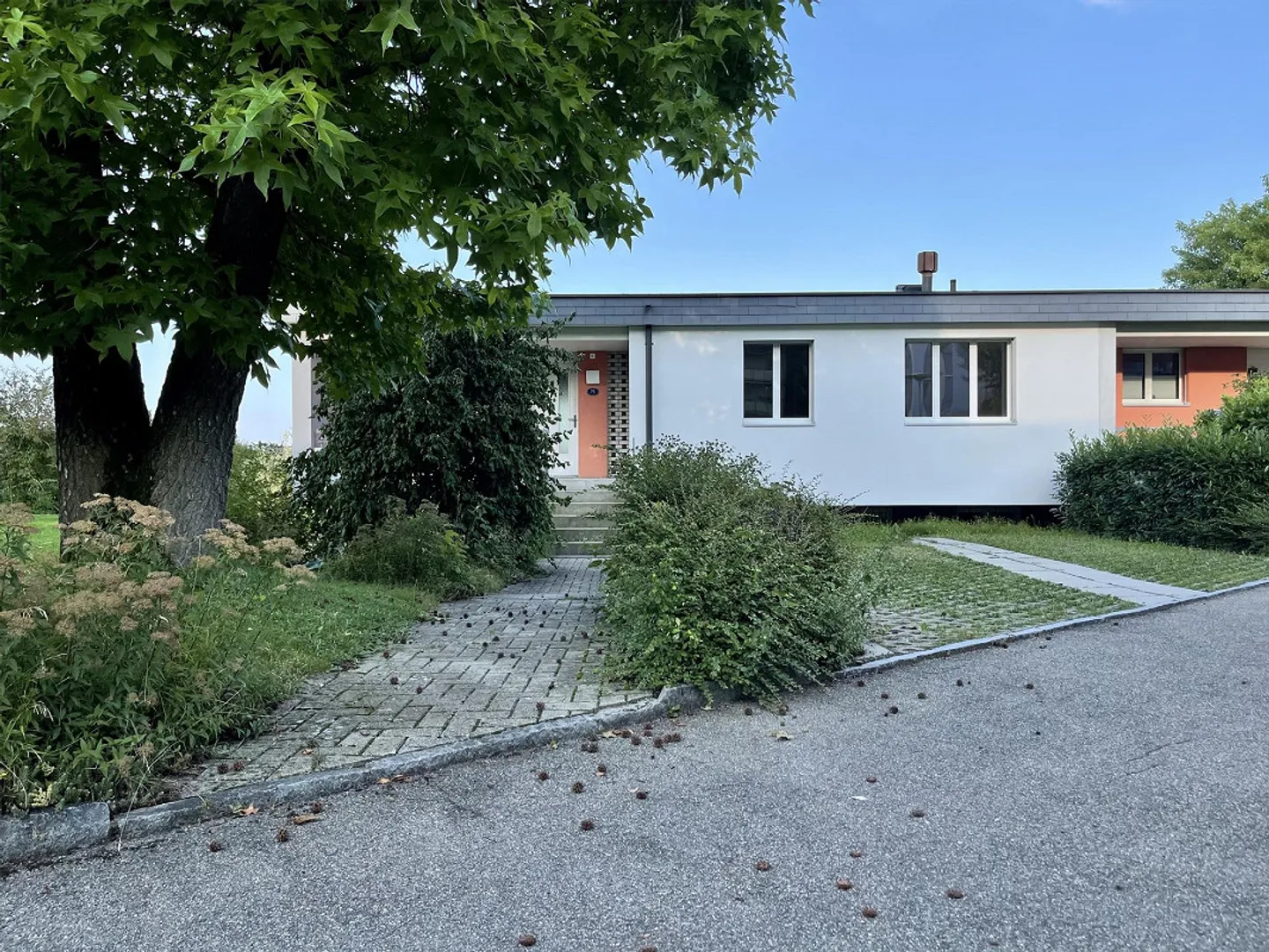 Wunderschönes und modernes Einfamilienhaus - Foto 15 von 17