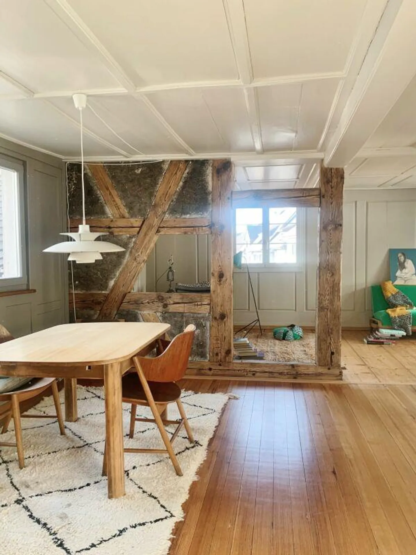Appartement de 5,5 pièces dans la vieille ville avec terrasse ensoleillée - Photo 4 sur 9