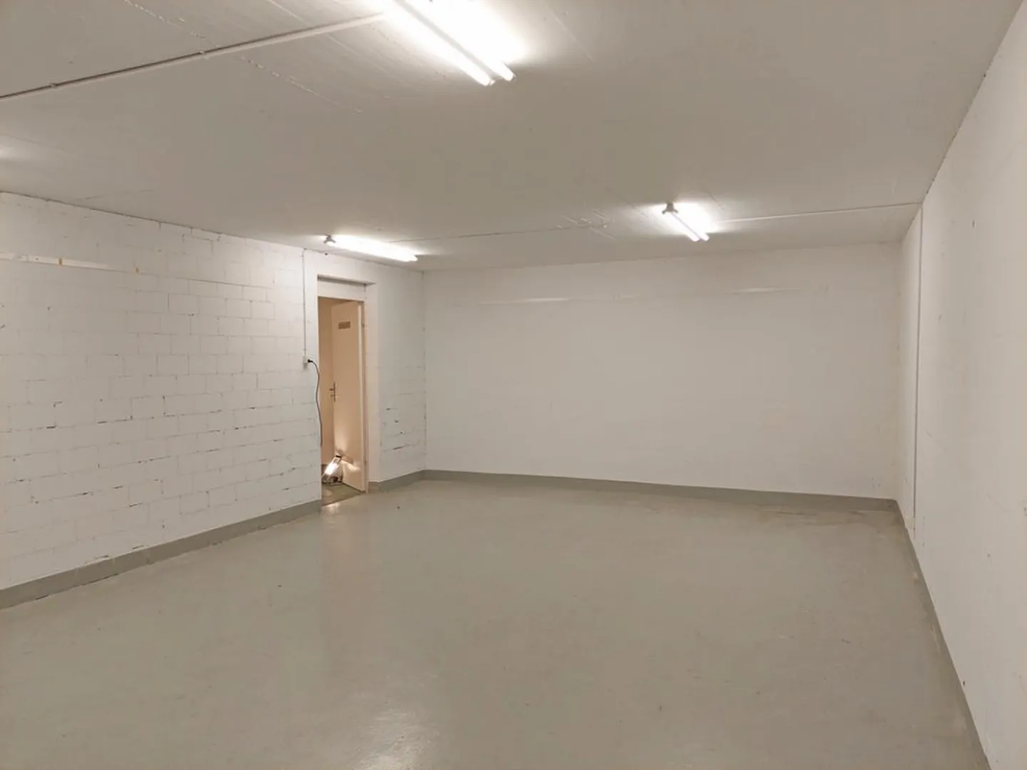 Grand espace de stockage au centre-ville - Photo 5 sur 5