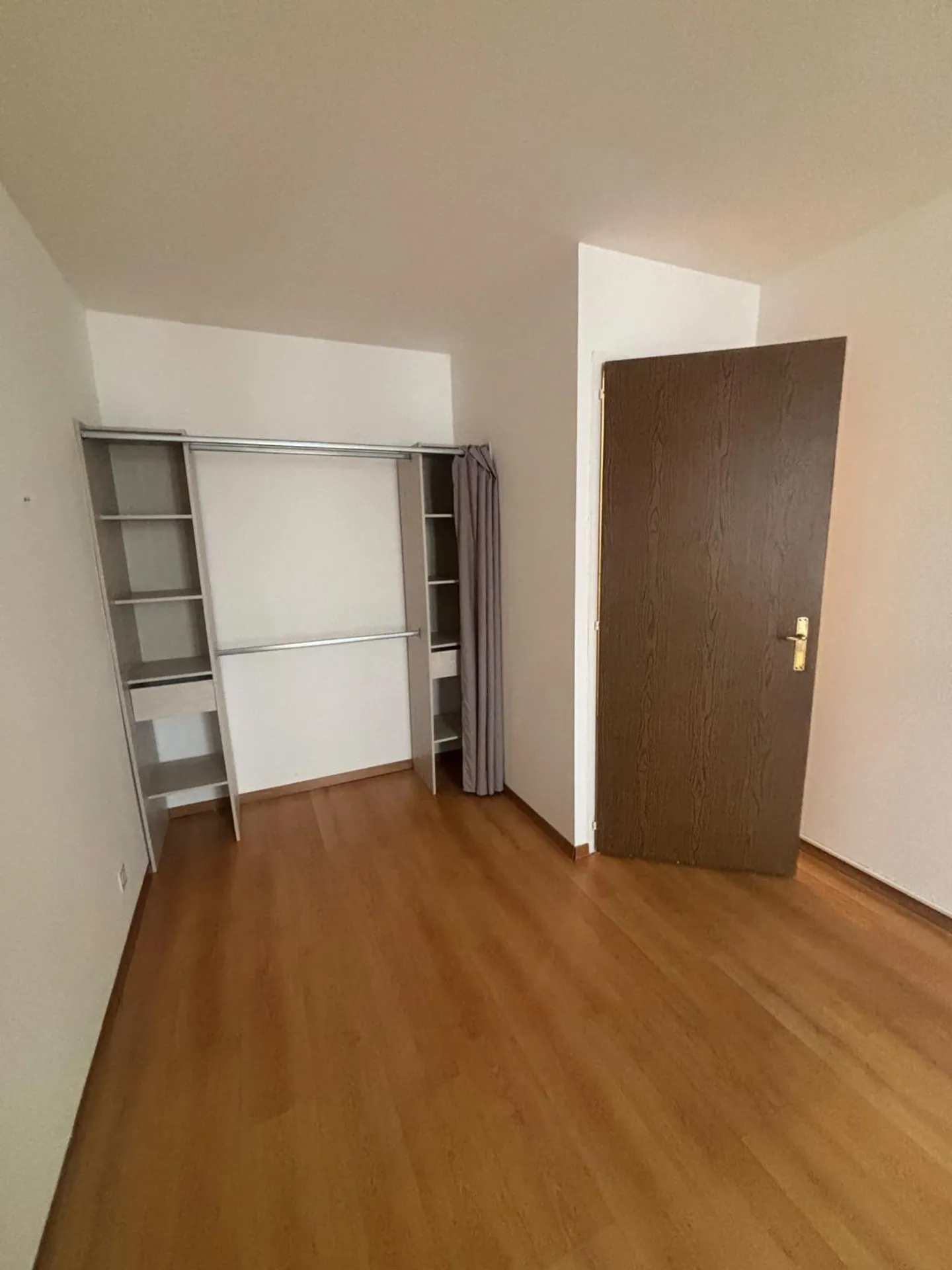 Appartement à louer - Photo 2 sur 4