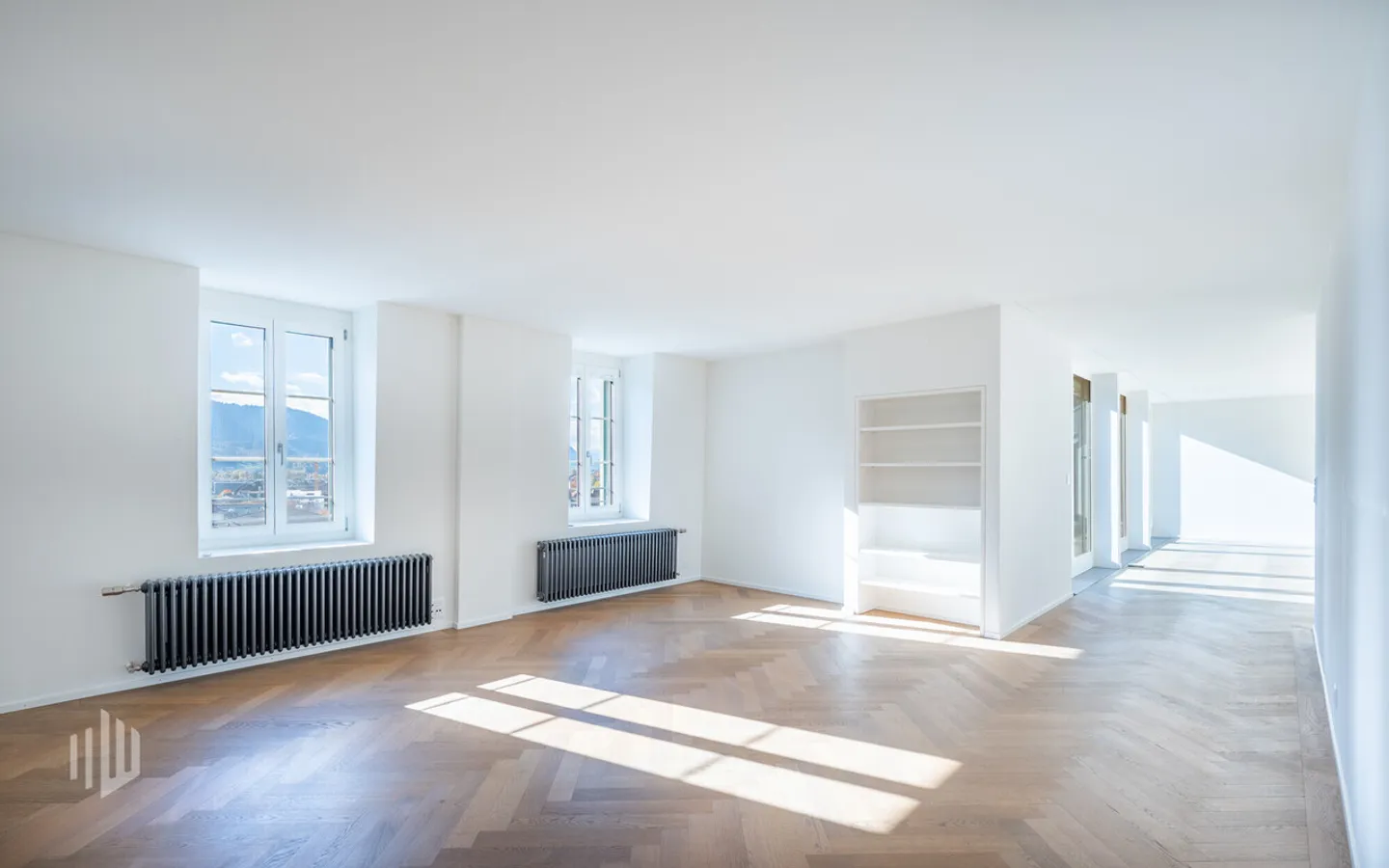 ImmoWyss - Appartement Penthouse Exclusif au Cœur d'Interlaken - Photo 3 sur 9