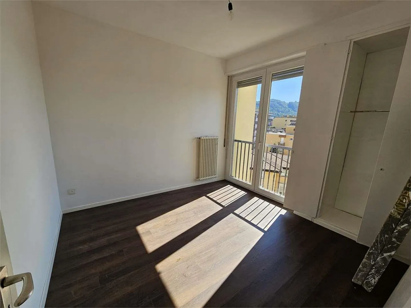 Chiasso, in affitto ottimo 3.5 locali con balcone - Foto 6 di 7