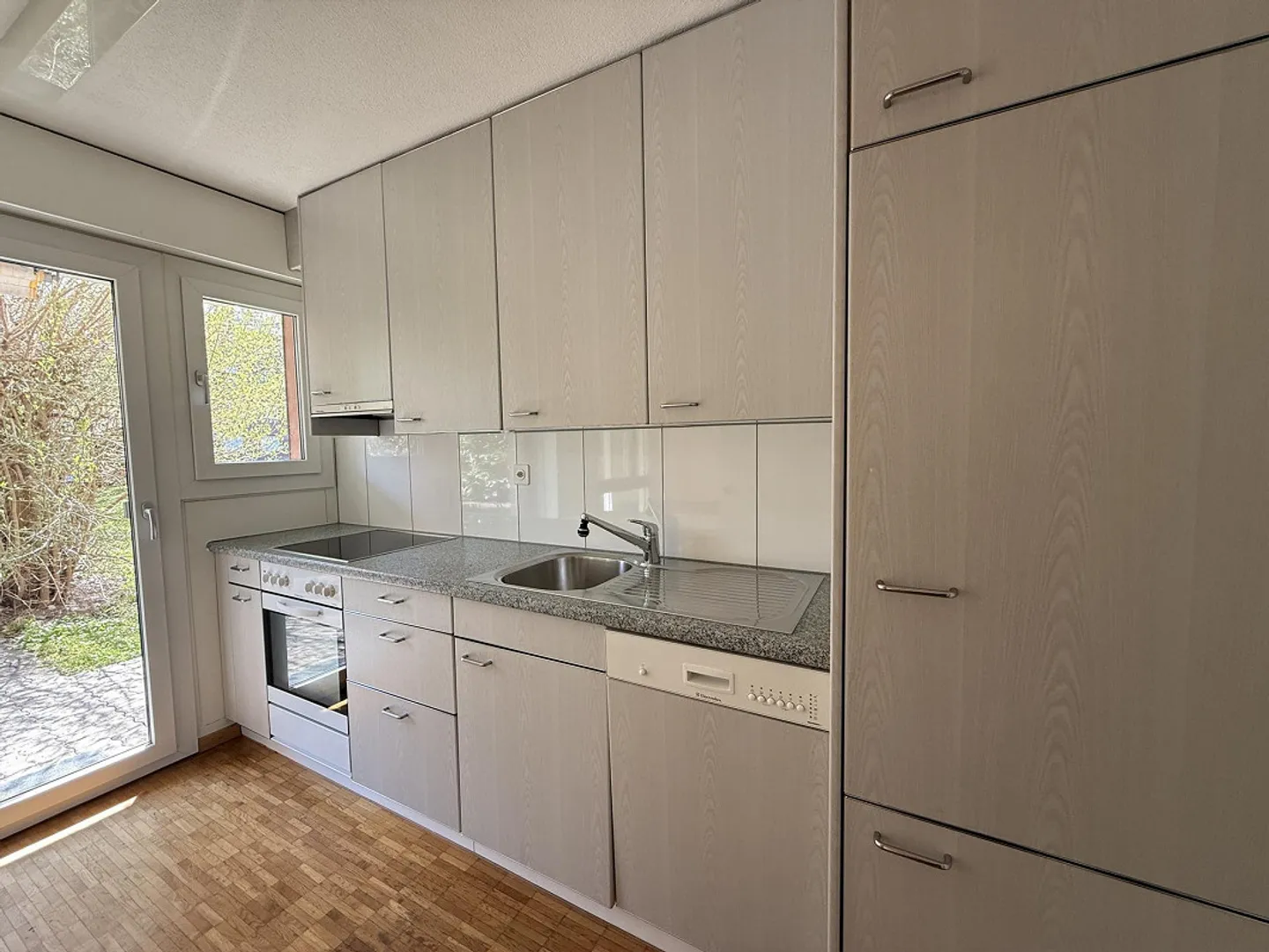 3.5-room apartment with garden seating area - Photo 4 of 10