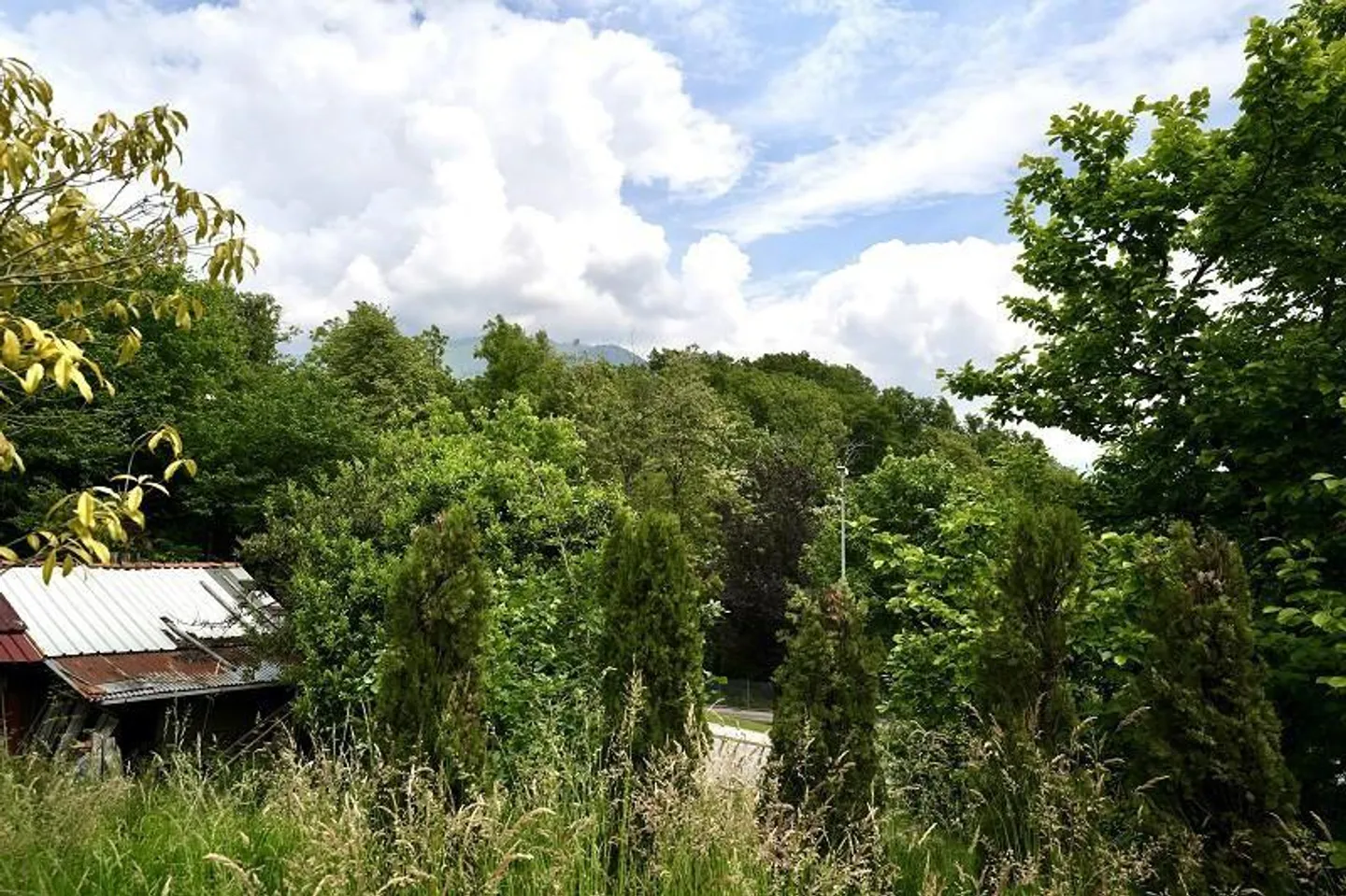 Terreno di 570 m2 in una posizione tranquilla e soleggiata con vista - Foto 10 di 13