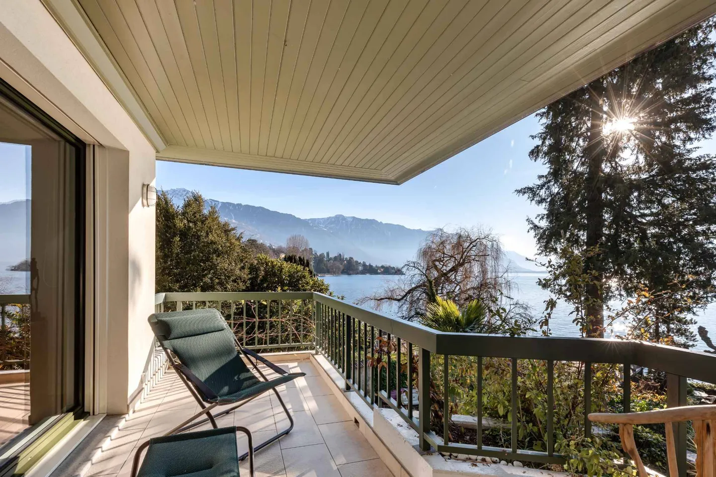 Rare! Apartment directly on the water with boat dock - Photo 10 of 13