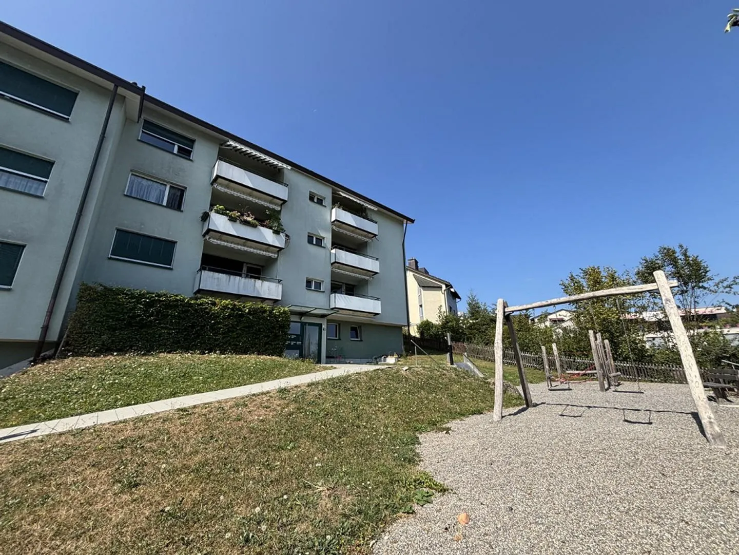 Helle Wohnung mit Seesicht - Foto 1 von 4