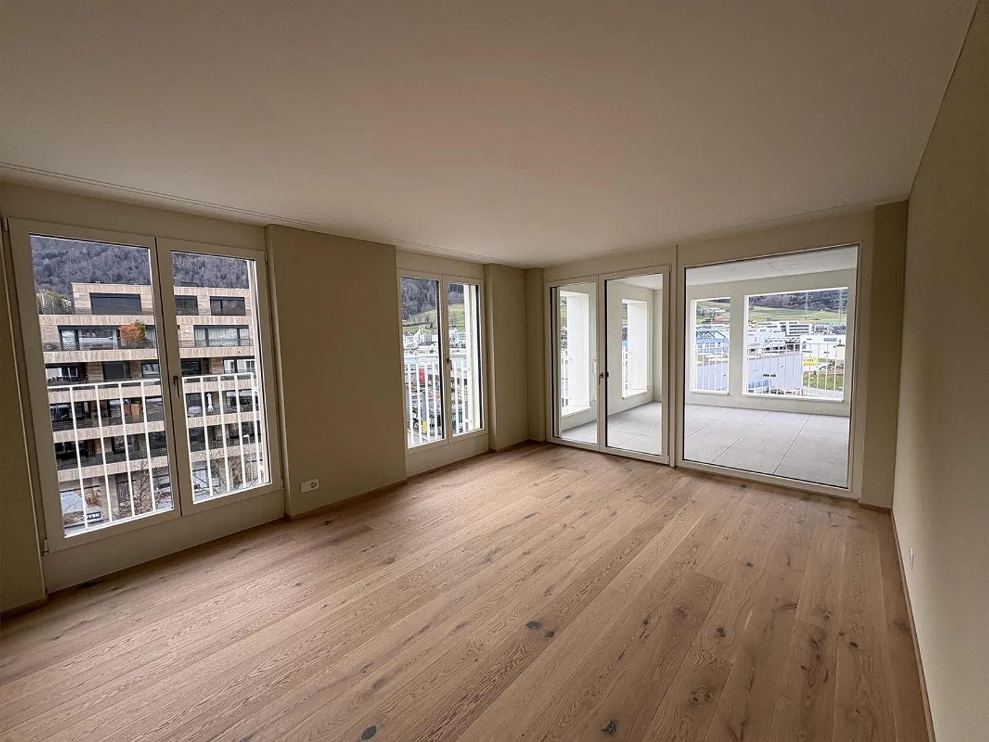 Modernes Attikawohnung in Chur - Foto 2 von 6