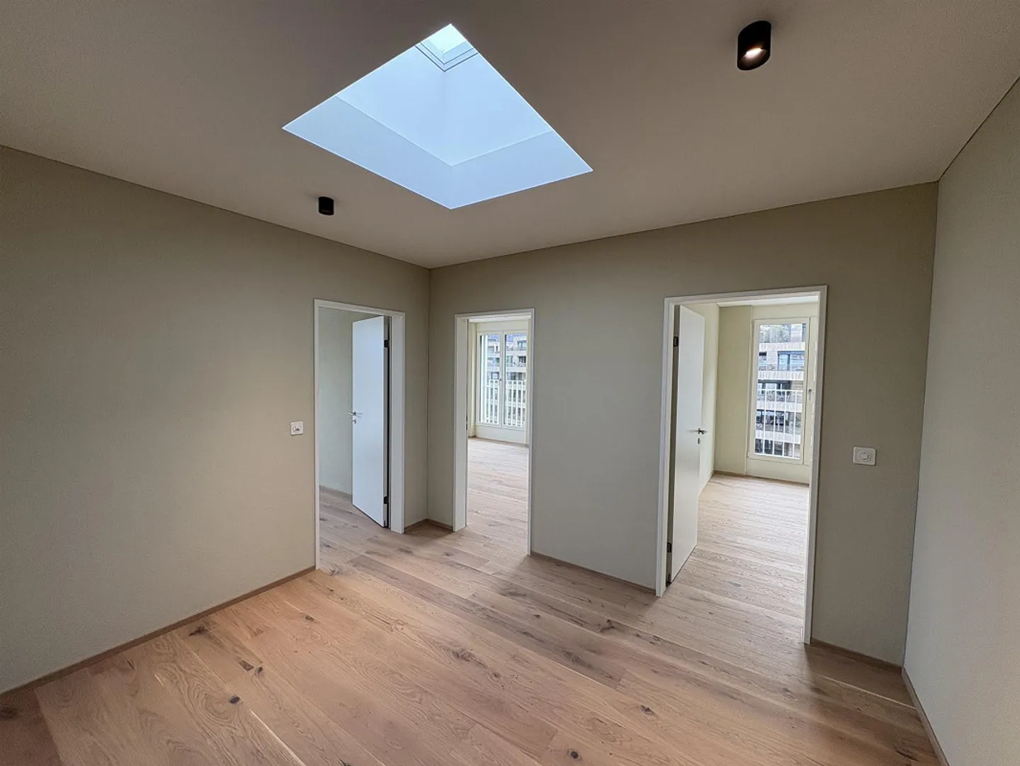 Modernes Attikawohnung in Chur - Foto 3 von 6