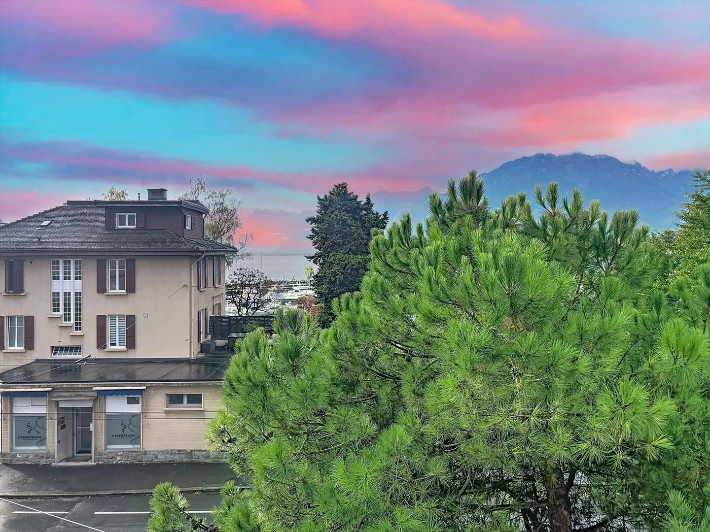 Magnifico appartamento di 3,5 stanze con camino a Clarens - Foto 16 di 18
