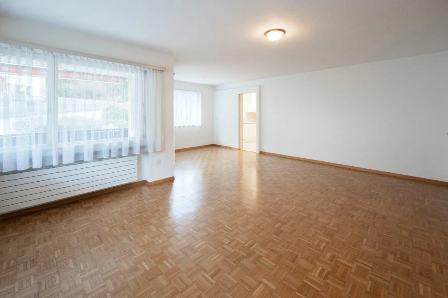 Geräumige Wohnung mit Potenzial - Foto 2 von 7