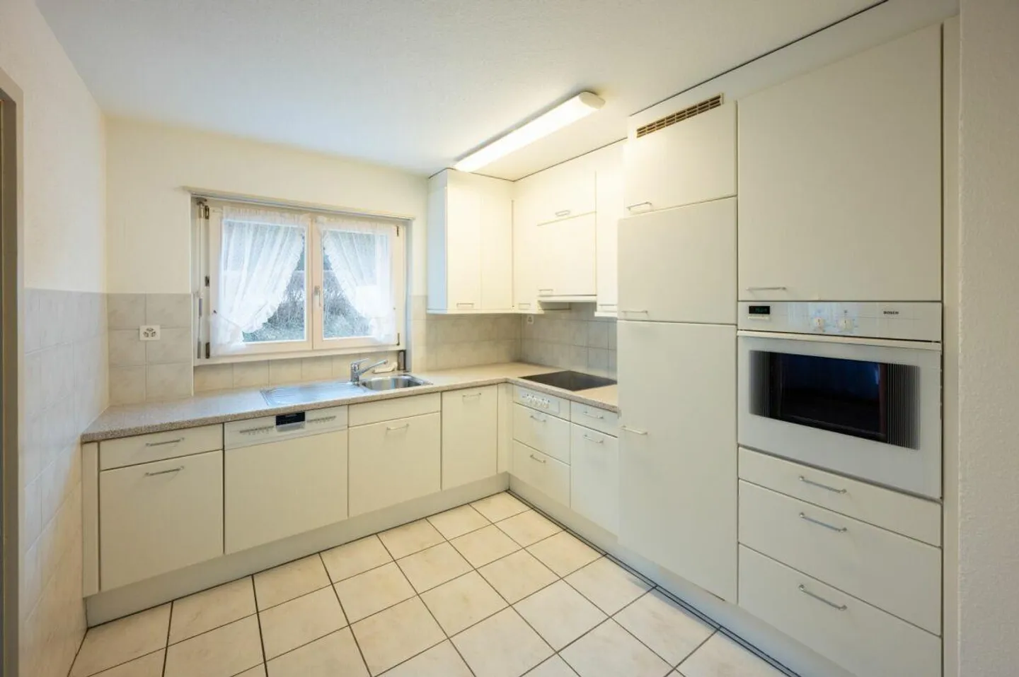 Geräumige Wohnung mit Potenzial - Foto 1 von 7
