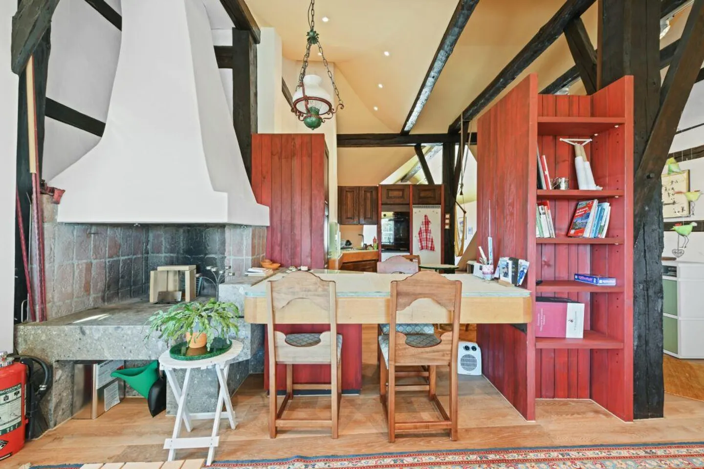 Il fascino incontra la vista panoramica - unica maisonette nel cuore di Wil SG - Foto 6 di 30