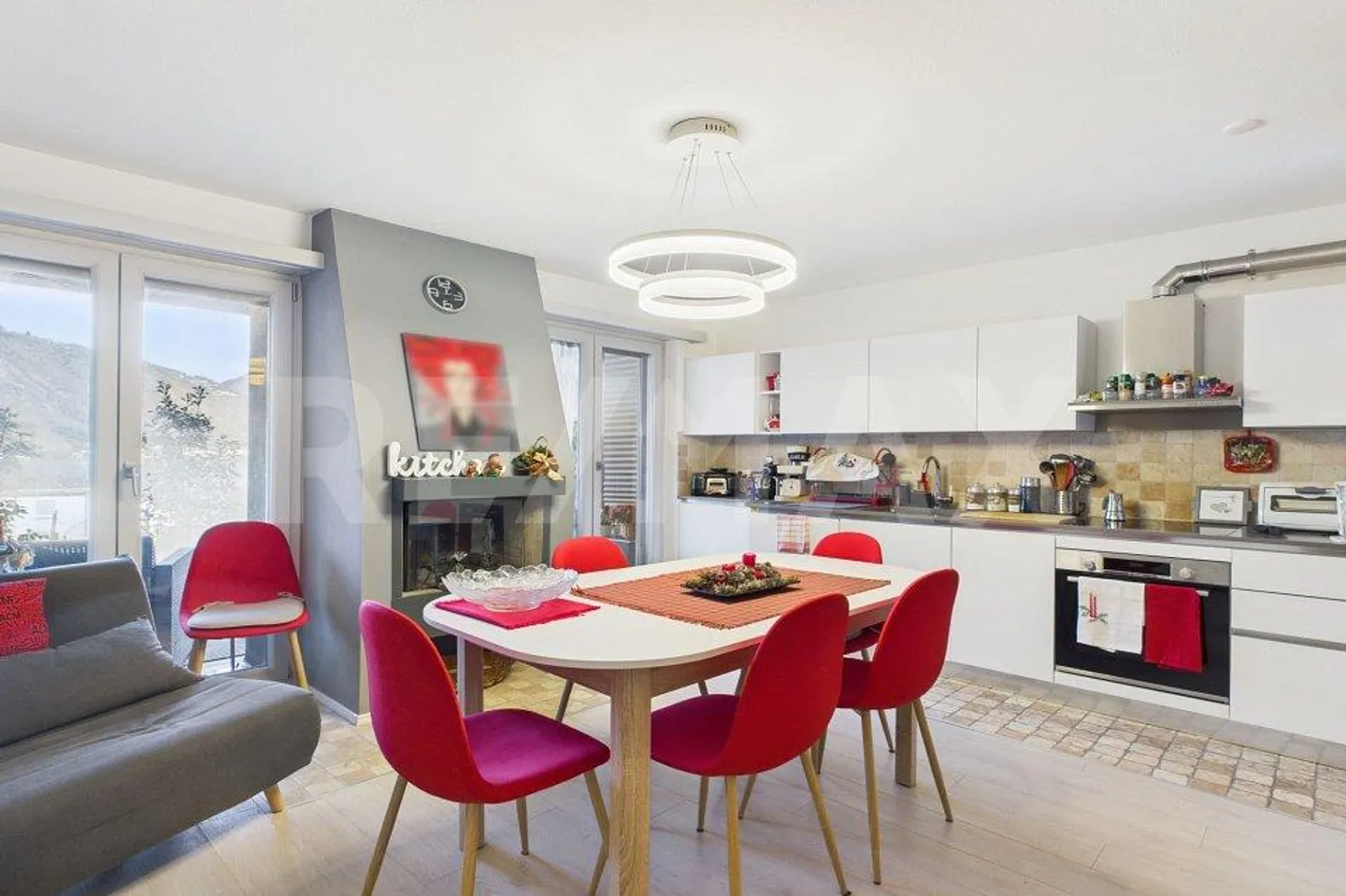 Duplex 3.5 rooms with lake view - Photo 2 of 12