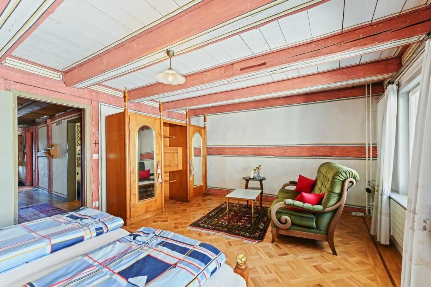 Il fascino incontra la vista panoramica - unica maisonette nel cuore di Wil SG - Foto 14 di 30