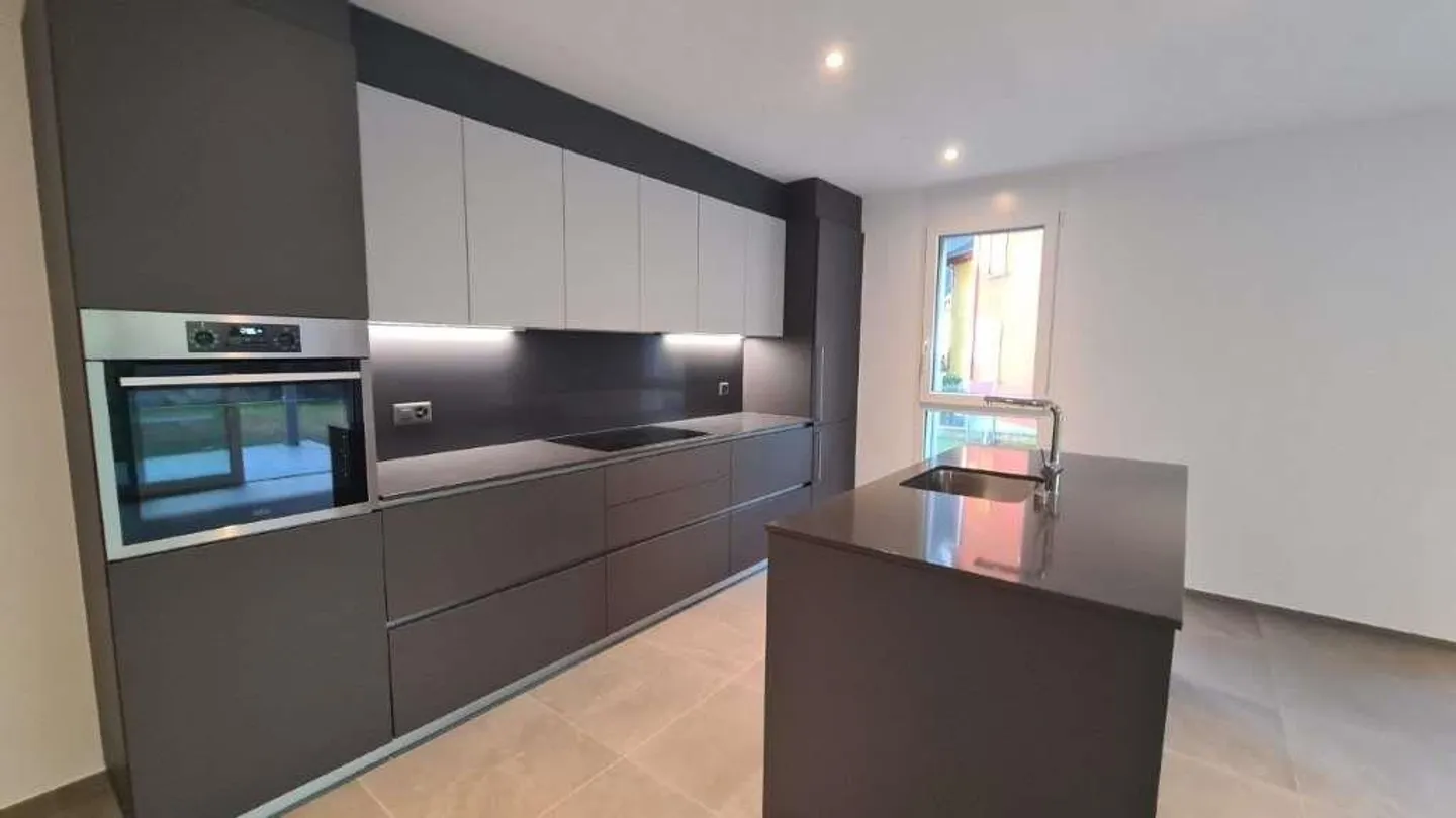 BELLINZONA - LUMINO: NEUE 3.5 ZIMMER MIT GROSSER TERRASSE - Foto 7 von 12