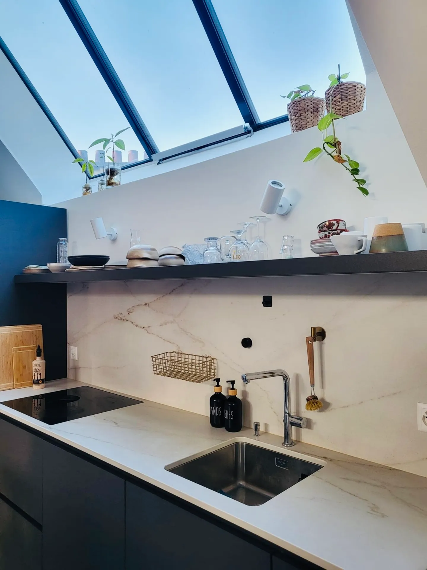 Modern Apartment with Balcony - Photo 1 of 10