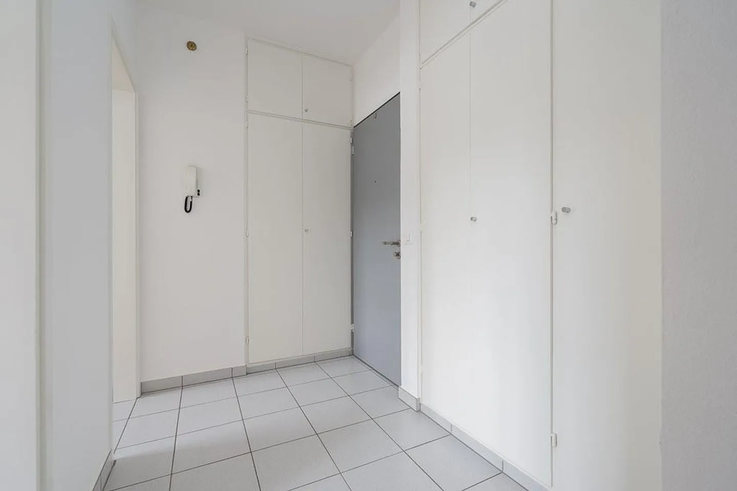 Ampio appartamento di 3 stanze a Lugano - Foto 4 di 11