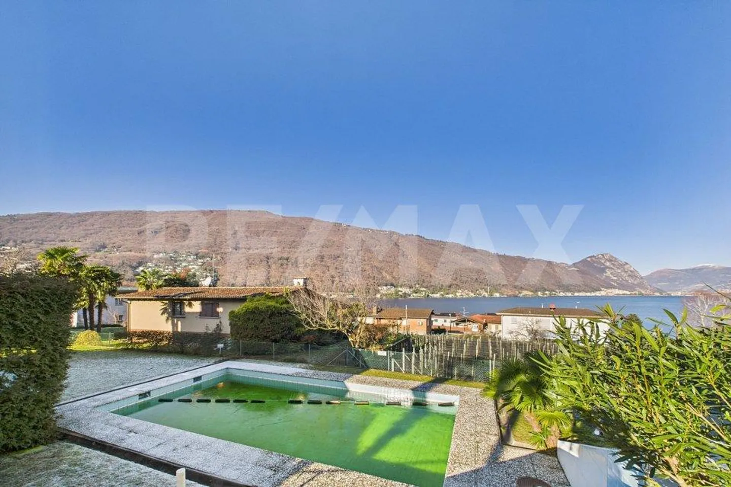 Duplex 3.5 rooms with lake view - Photo 9 of 12