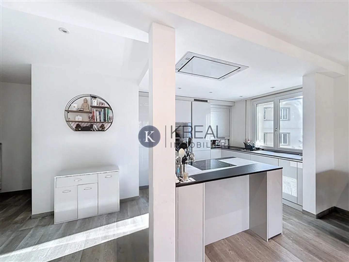 Renovated 3.5-room apartment just a stone's throw from the center of Lausanne - Photo 2 of 8