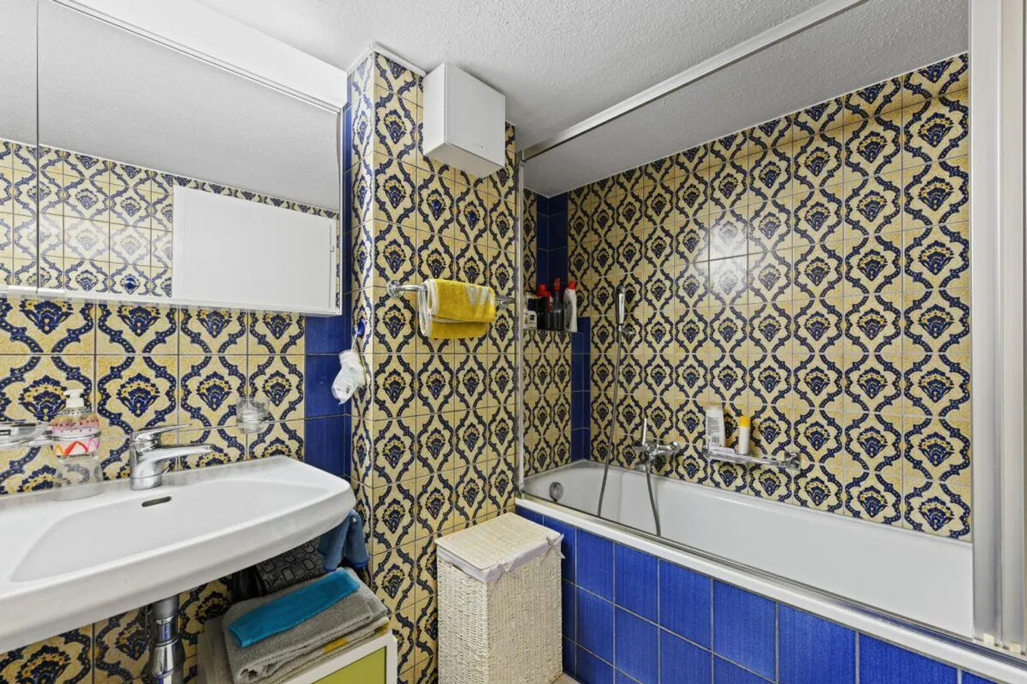 Il fascino incontra la vista panoramica - unica maisonette nel cuore di Wil SG - Foto 21 di 30